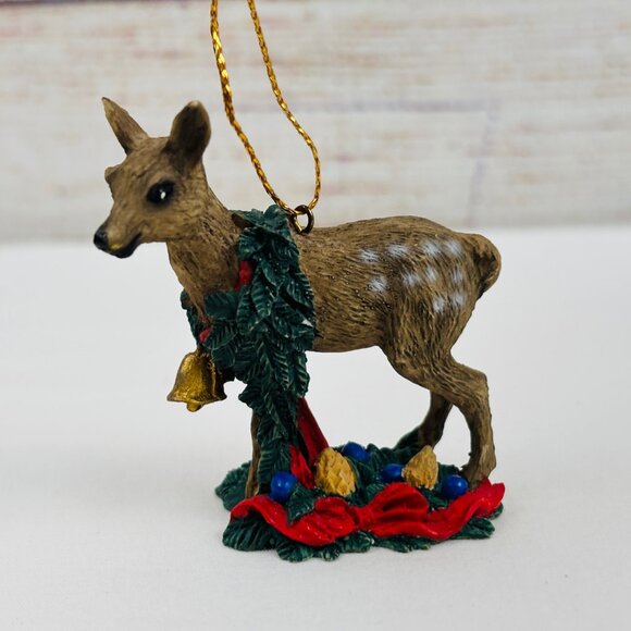 Silver Deer Tom Rubel Christmas Animals Fawn Deer with Wreath Ornament - Picture 2 of 9